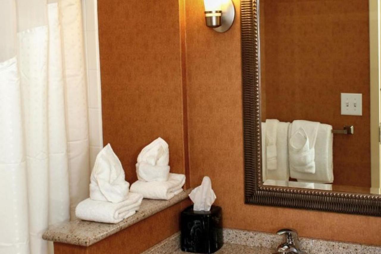 Doubletree By Hilton Front Royal Blue Ridge Shadows Hotel Ngoại thất bức ảnh