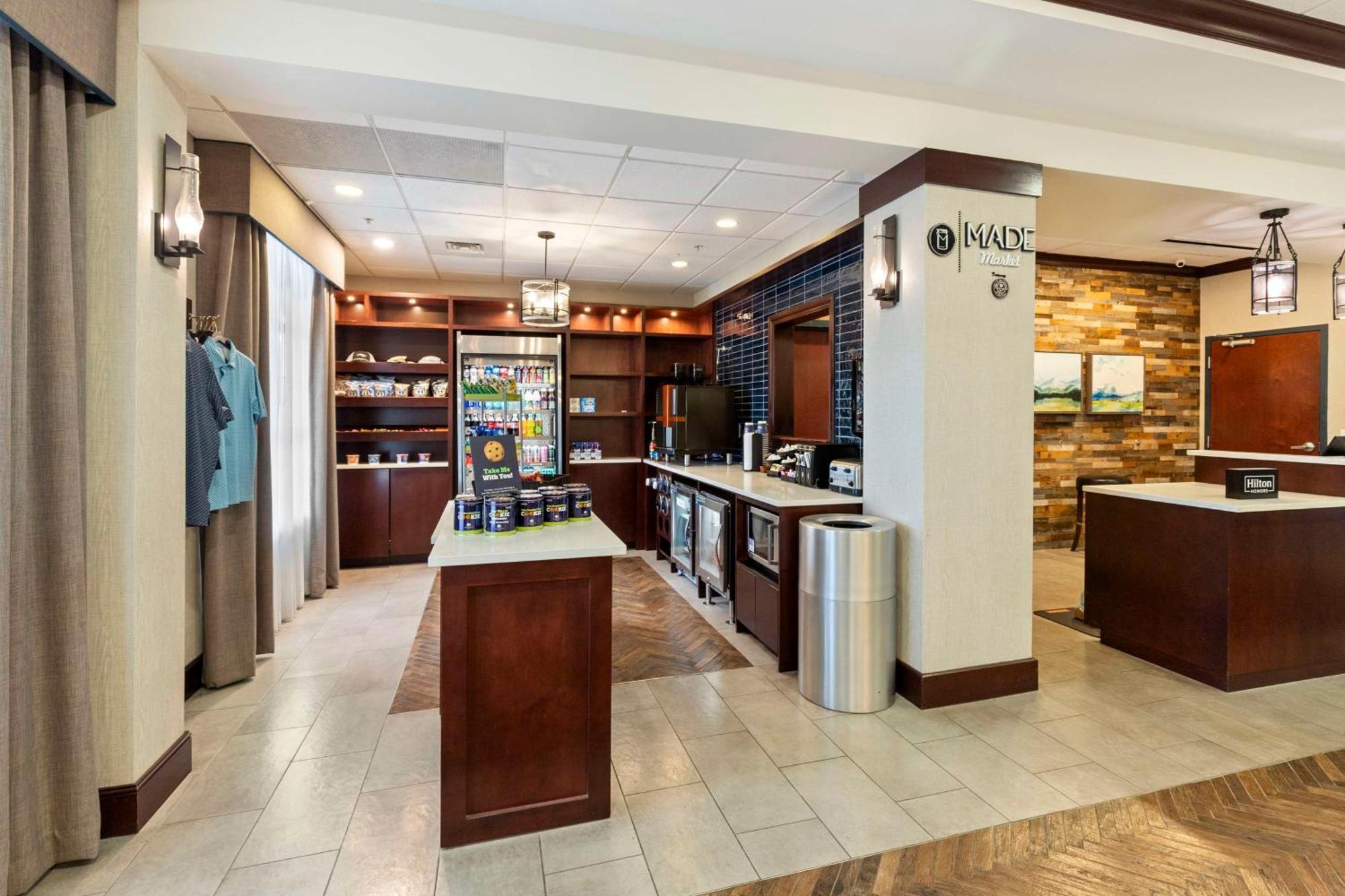 Doubletree By Hilton Front Royal Blue Ridge Shadows Hotel Ngoại thất bức ảnh