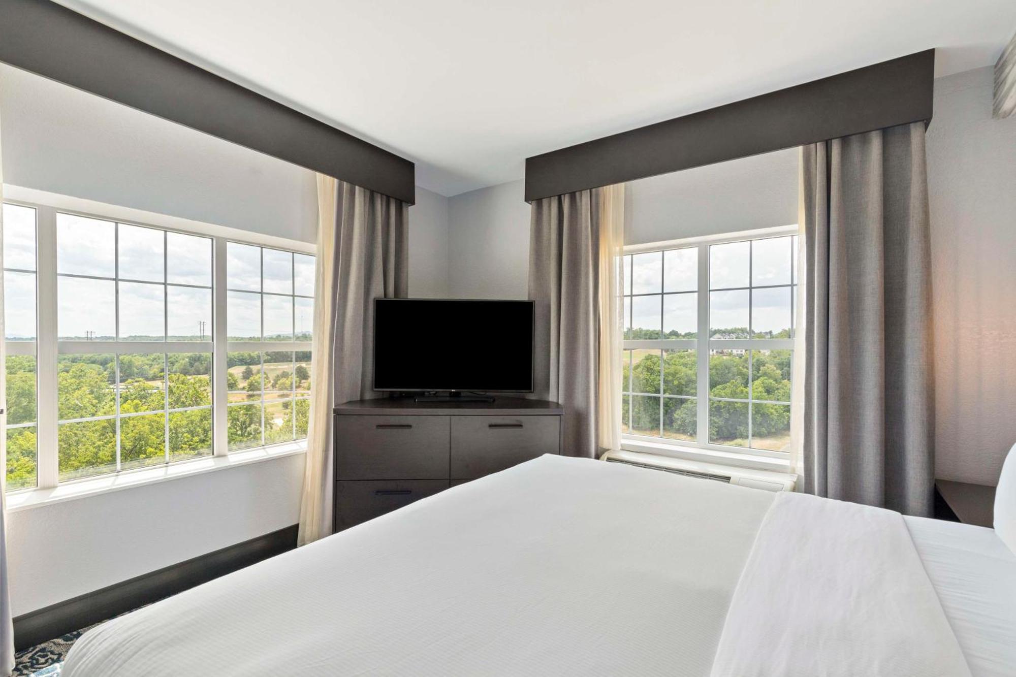 Doubletree By Hilton Front Royal Blue Ridge Shadows Hotel Ngoại thất bức ảnh