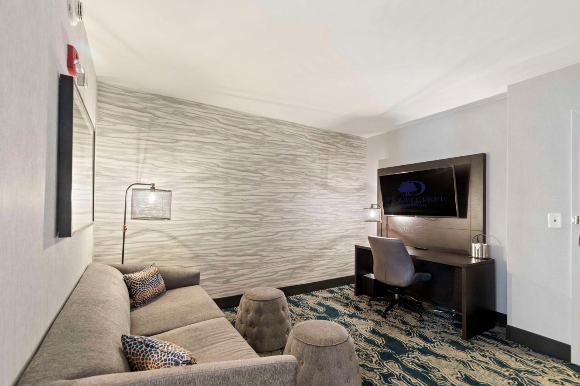 Doubletree By Hilton Front Royal Blue Ridge Shadows Hotel Ngoại thất bức ảnh