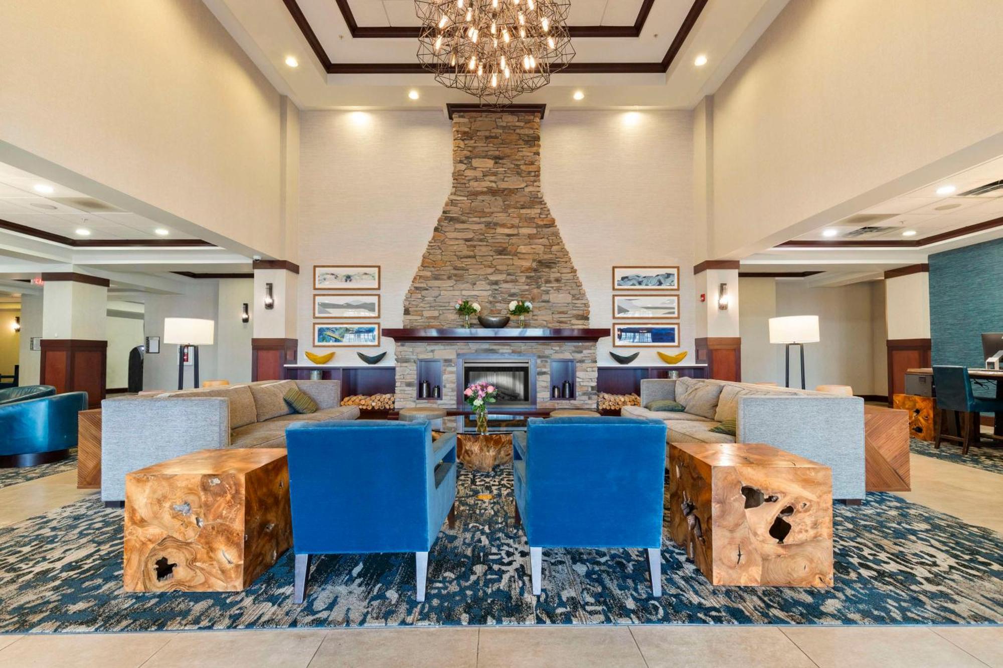 Doubletree By Hilton Front Royal Blue Ridge Shadows Hotel Ngoại thất bức ảnh