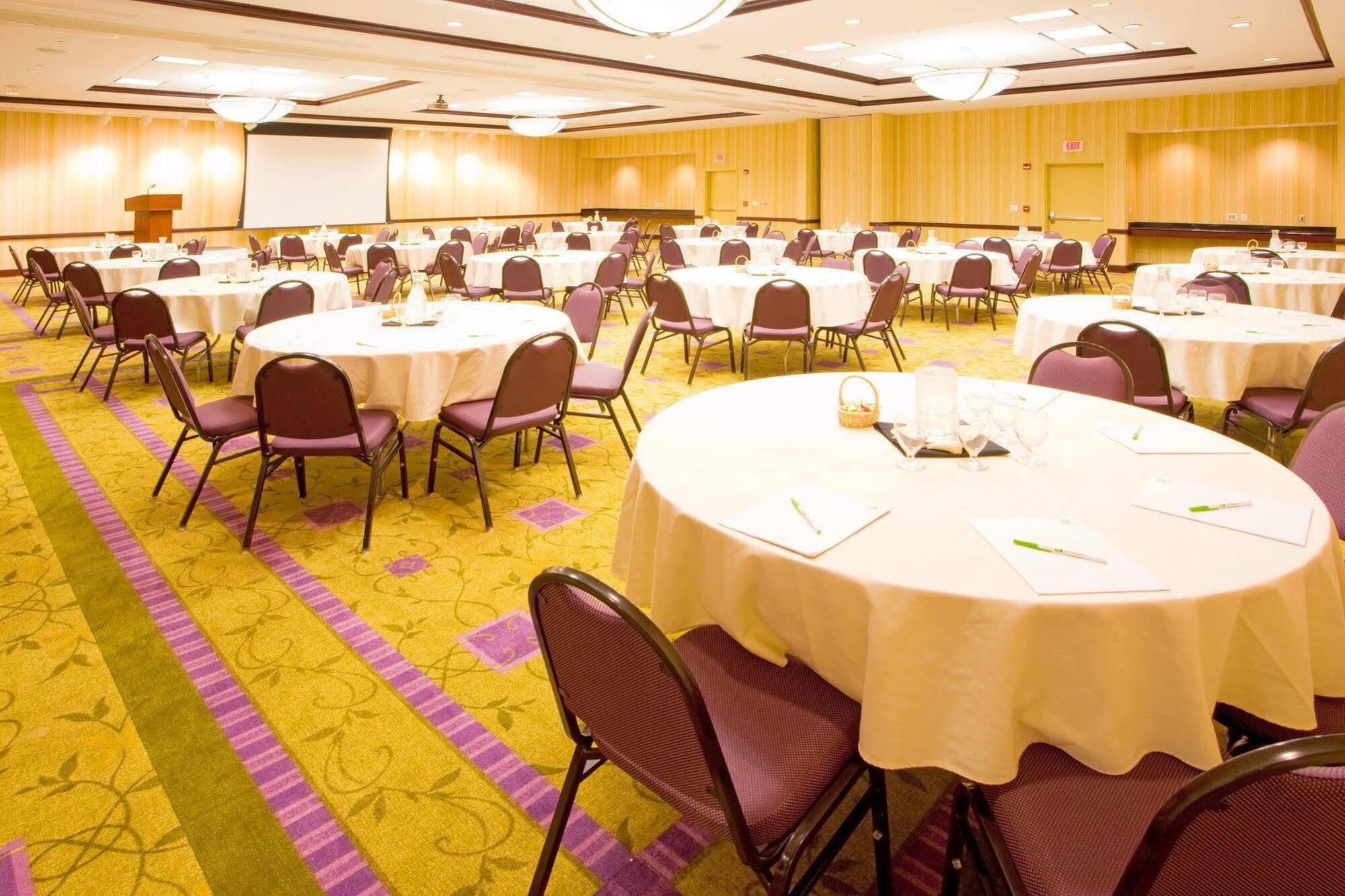 Doubletree By Hilton Front Royal Blue Ridge Shadows Hotel Ngoại thất bức ảnh